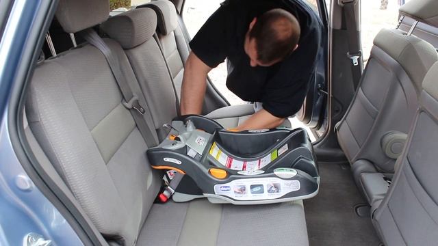 Chicco Key Fit 30 Car Seat - Install Honda CRV смотреть онлайн