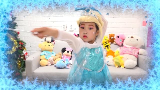 보람이 엘사 메이크업 받고 공주로 변신 했어요! 겨울왕국 페이스 페인팅 어린이 화장품 Kids Makeup FROZEN Elsa with Colours Paint смотреть онлайн