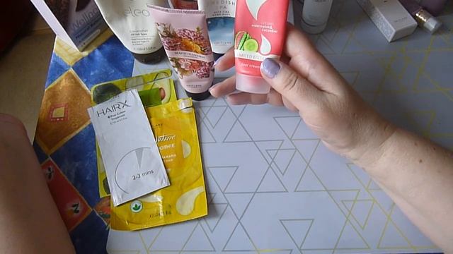 Пустые баночки . апрель 2023 смотреть онлайн