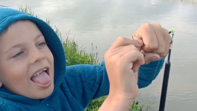 Пруд без пленки Часть 5 Ловля карпа, карася, плотвы на своём пруду смотреть онлайн