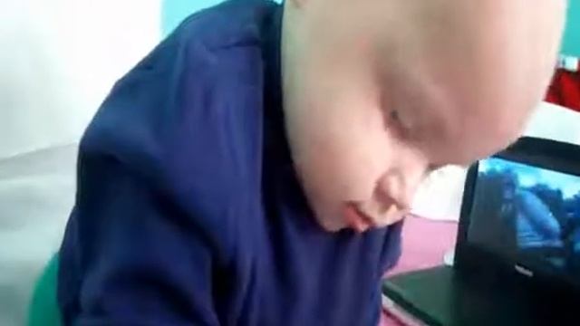 Яна рисует смотреть онлайн
