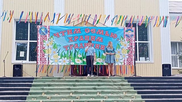 "Не для меня" (авт.слов А.Молчанов, комп. Н.Девитте), Иван и Екатерина Суровцевы смотреть онлайн