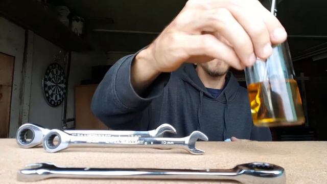 How to Oil or Grease Ratcheting Wrenches смотреть онлайн