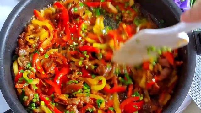 КИДАЮ МАКАРОНЫ В КИПЯЩЕЕ МАСЛО!ОХ КАКАЯ ВКУСНЯТИНА МАЛО КТО ЗНАЕТ ОБ ЭТОМ СЕКРЕТЕ,ПРОСТО ГЕНИАЛЬНО. смотреть онлайн