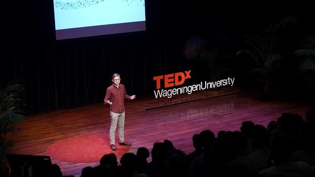 Aquaponics, Mushrooms, Insects: Life is the Answer | Alexander van Tuyll | TEDxWageningenUniversity смотреть онлайн