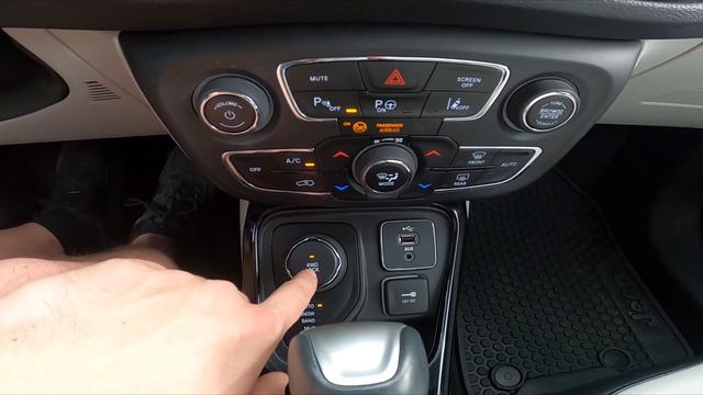 How to Enable or Disable 4WD Lock Function in Jeep Compass II ( 2017 - now ) смотреть онлайн