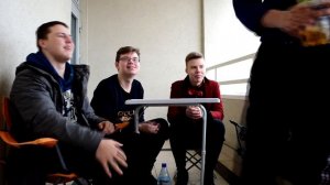 ПАРЕНЬ ДРОЧИТ НА НЕВСКОМ!!! ИСТОРИИ О ГОВНЕ И БОЛЬШЕ!!! РЖАЧНЫЙ СТОЛ!!!