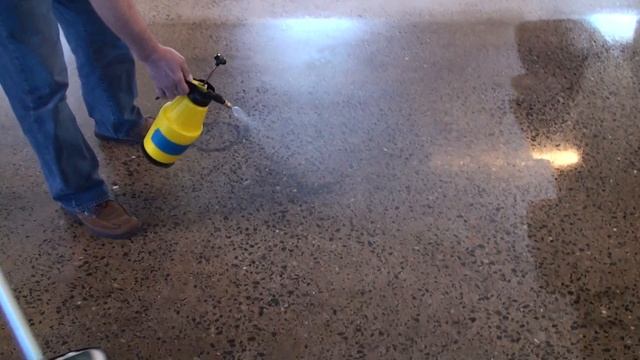 Жидкий упрочнитель бетонных полов C2 Seal +7 960 548 00 11 смотреть онлайн