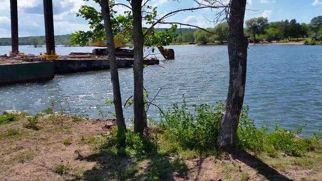 Barge in Washburn Wisconsin смотреть онлайн