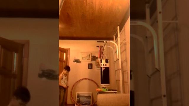 Как нрэадо бить грушу смотреть онлайн