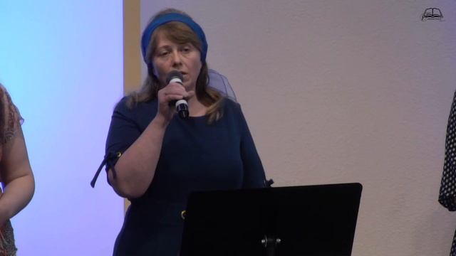 "В этом мире так мало хорошего" - Стихотворение рассказывает Светлана Свистунова смотреть онлайн