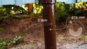 Как установить забор из евроштакетника на винтовых сваях на участке с высоким уровнем грунтовых вод