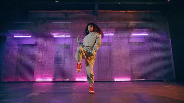 Biblee X Real.be - Dance Visual Film смотреть онлайн