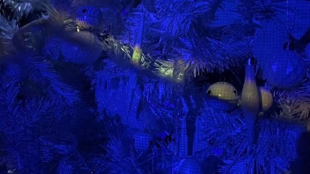 Disney Inspired Christmas Tree Projection смотреть онлайн