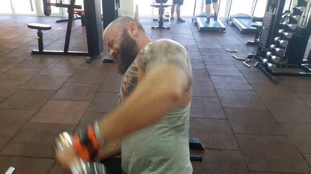 Махи на боку смотреть онлайн