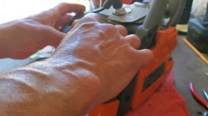 Husqvarna 435 X-torq chainsaw carb clean