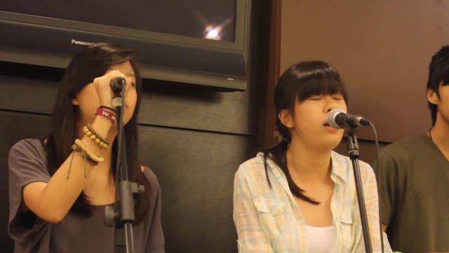 Jinglin and Jingxi - Hiding Place by Starfield (cover) смотреть онлайн