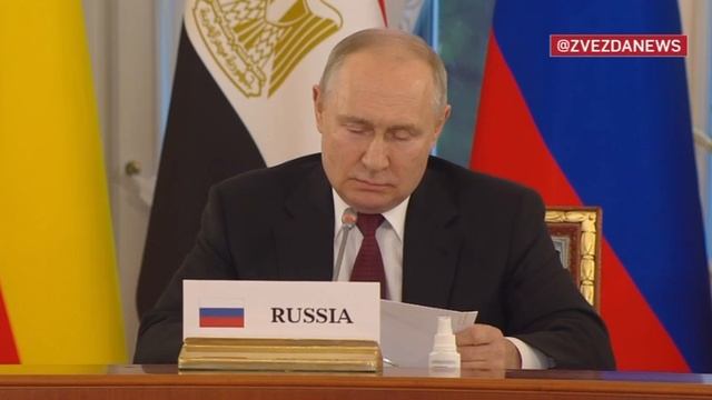 [ Альбом ]
?А вот и мирный договор... Тот самый,который хохлы подписывали в 2022 в Стамбуле. Тут в смотреть онлайн