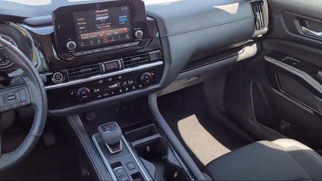 2022 Nissan Pathfinder SV Fresno Clovis Visalia Hanford Tulare смотреть онлайн