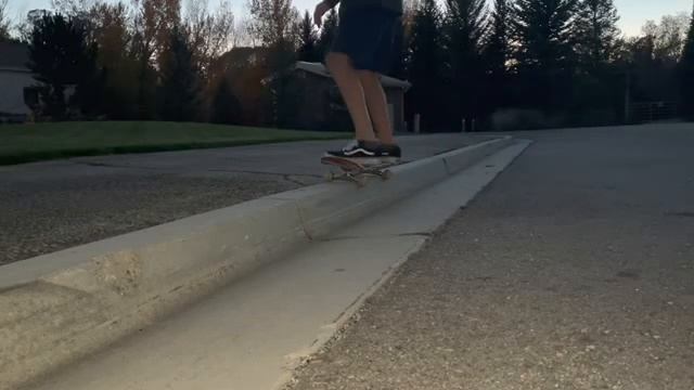 sketch 50-50 spin move out! смотреть онлайн