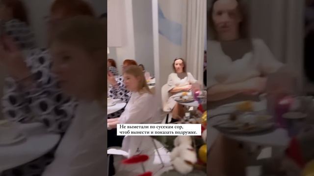 Ольга Гапеева ‘Когда приходят гости, я хочу..’ #ОлиныЧтения 23.12.23 смотреть онлайн
