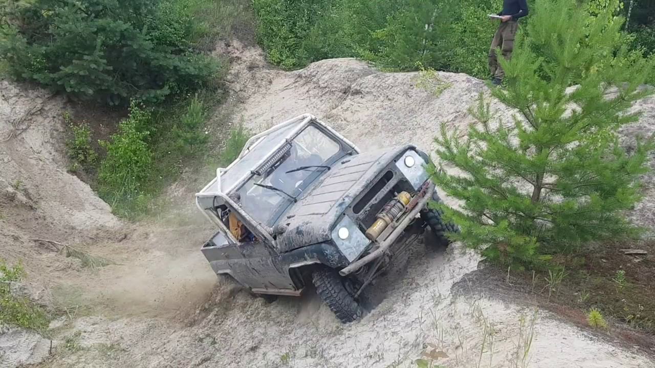 УАЗ перевернулся