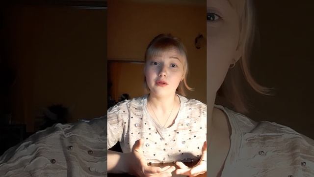 "СЕГОДНЯ ПРАЗДНИК У ДЕВЧАТ" смотреть онлайн