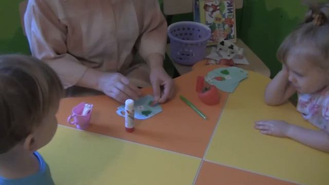 Развивающее занятие ч 2 в частном детском садике Кемерово Маленькие гении смотреть онлайн