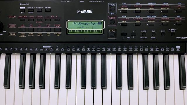 Yamaha PSR-E273/YPT-270 Tutorial_2-1_Select and Play смотреть онлайн