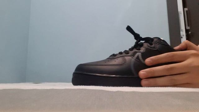 Nike Air Force 1 React Triple Black (sepatu casual nyaman yang oke buat ngantor) смотреть онлайн