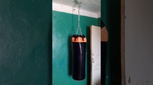 Как правильно вешать боксерский мешок