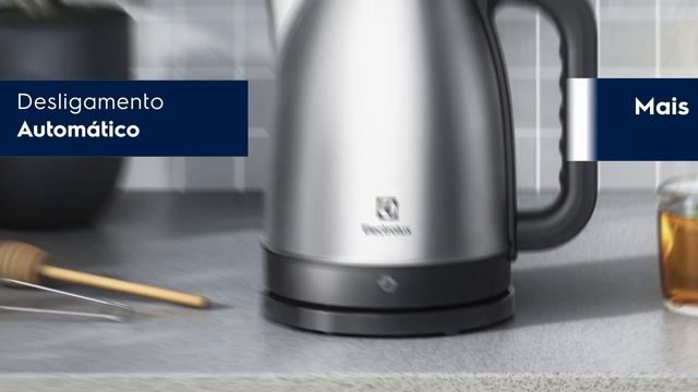 Chaleira Elétrica Electrolux Efficient EEK10 смотреть онлайн