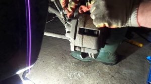 Ремонт суппорта. Как починить заклинивший суппорт. Ремонт суппорта ВАЗ Калина.