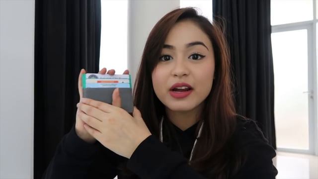 February Favourites смотреть онлайн