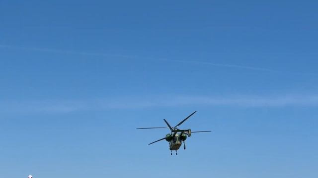 Ка-26 в летной программе праздника в Уфе смотреть онлайн