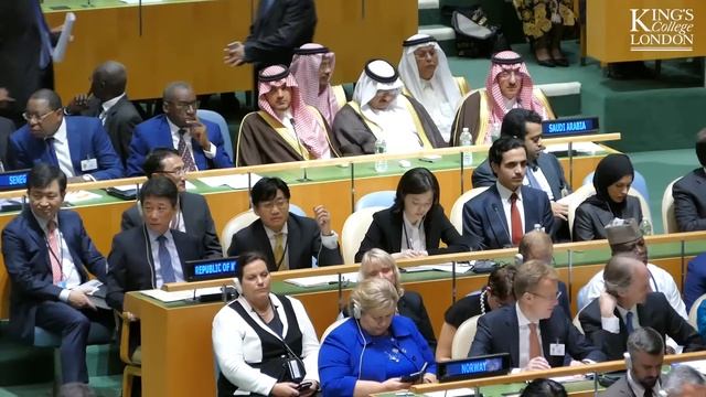 Study an International Affairs MA online with King’s смотреть онлайн