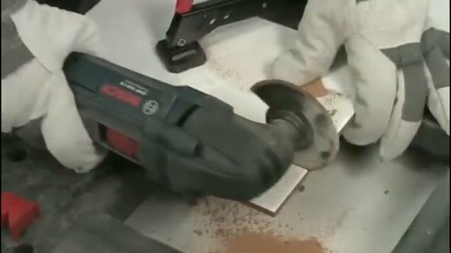 Bosch GOP250CE 250W All-Rounder Professional Multi Tool 240V смотреть онлайн