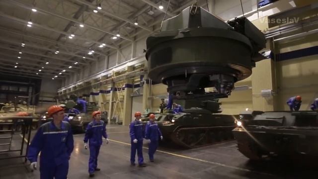 ТУНГУСКА (Зенитный ракетно-пушечный комплекс) - КОММЕНТАРИИ ИНОСТРАНЦЕВ смотреть онлайн
