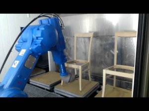 Окраска стульев роботом Motoman