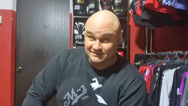 Шапка М1 Global, 10 лет ношения смотреть онлайн