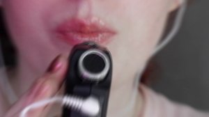 АСМР Ликинг, звуки рта, шепот *без ветрозащиты*