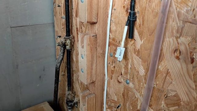 Автодолив воды в самодельный инкубатор смотреть онлайн