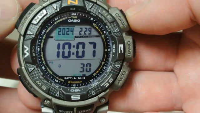ТИТАНОВЫЕ ЧАСЫ  Casio ProTrek PRG 240T 7E...