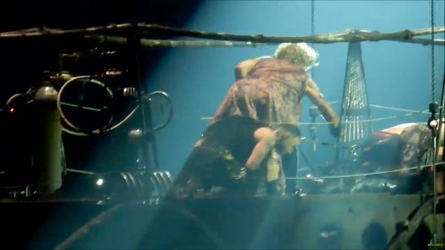Rammstein - Frau Schneider is in a very bad mood again - 14.12.11 Berlin [HD] смотреть онлайн