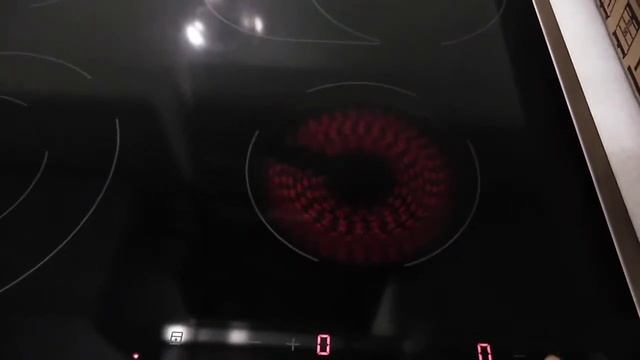 Распаковка - Электрическая варочная панель Electrolux CME6436KX смотреть онлайн