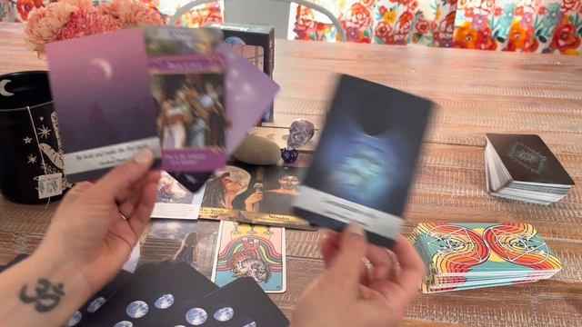 Aries New Moon Eclipse Tarot and Oracle Card Reading for all Signs смотреть онлайн