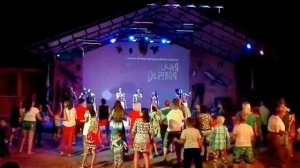 Наш ковер цветочная поляна, наши стены сосны великаны