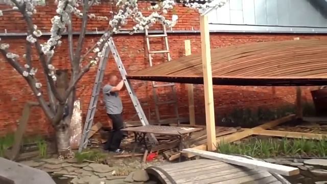 Нестандартная беседка ... смотреть онлайн