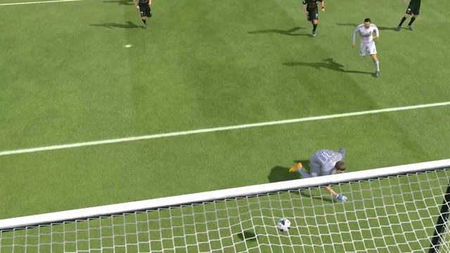 КриРо запихал кипера с мячом в ворота смотреть онлайн