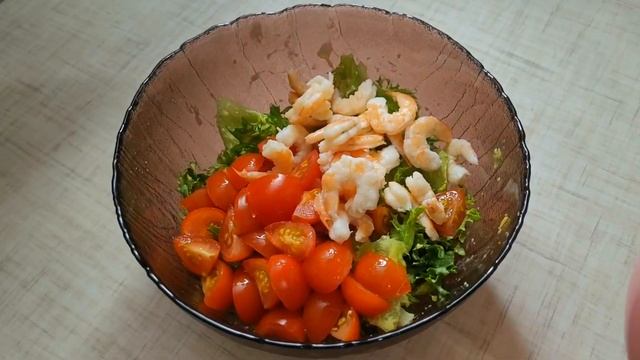 Салат «Цезарь» с креветками! Как приготовить «Цезарь»